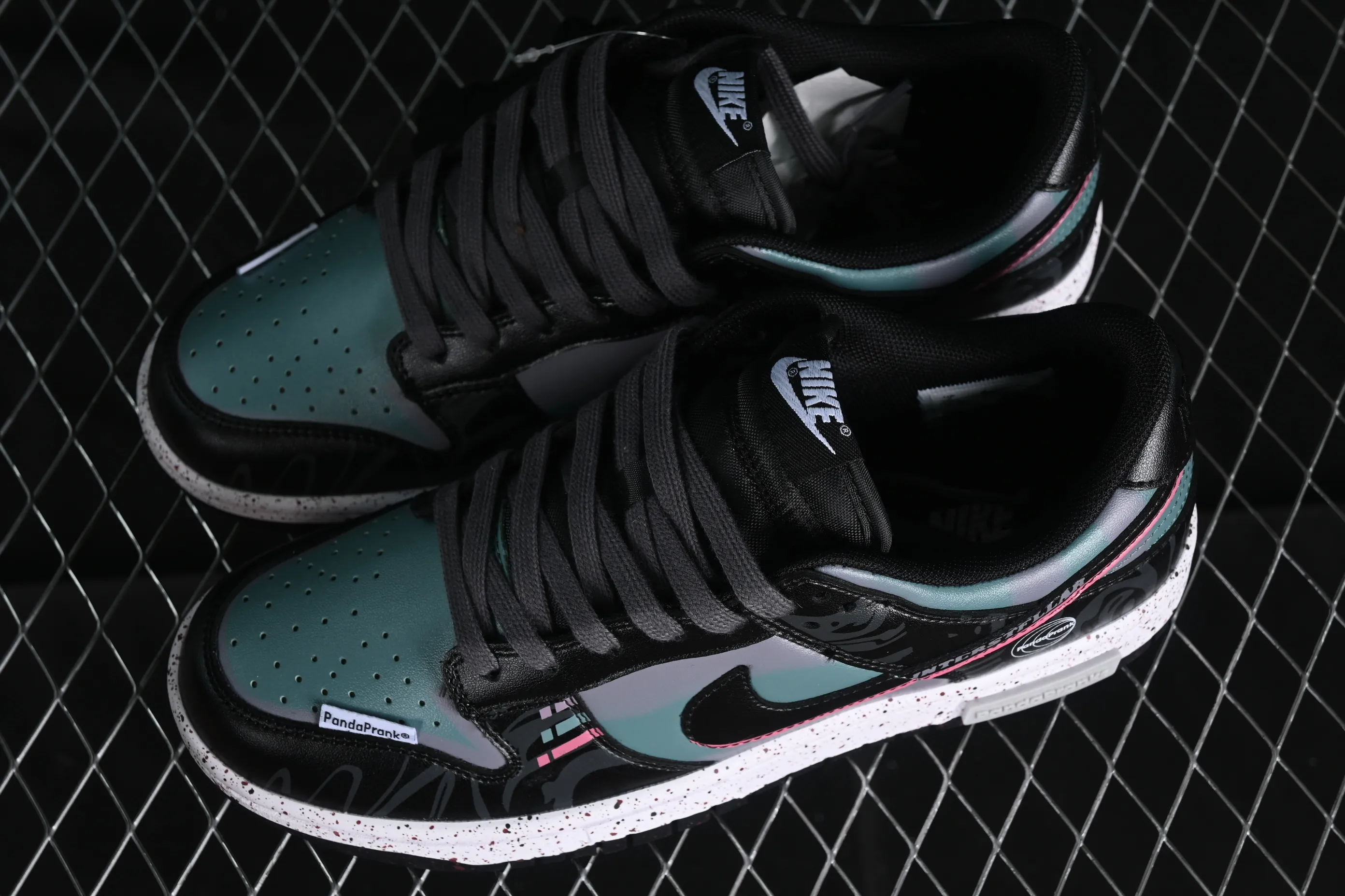 All Categories Nk SB Dunk Series Nk SB Dunk Low Low-top Sneakers Nk Dunk Low Panda Prank Space Exploration-Planet Across Black and Purple SB Strappy Low-top Casual Sneakers DV0831-002